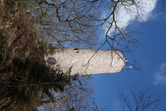 Der Aussichtsturm auf dem Borberg in Kirchberg.