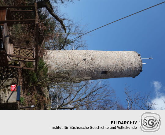 Der Aussichtsturm auf dem Borberg in Kirchberg.