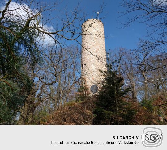 Der Aussichtsturm auf dem Borberg in Kirchberg.