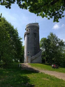 Der Albert-Turm auf dem Collm bei der Ortschaft Collm, heute Ortsteil von Wermsdorf.