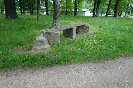 Steinbank auf dem Horken in Löbau-Kittlitz.