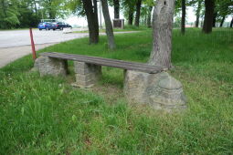 Steinbank auf dem Horken in Löbau-Kittlitz.