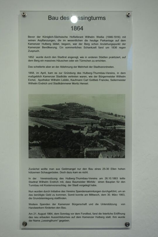 Infotafel am Lessingturm auf dem Kamenzer Hutberg.