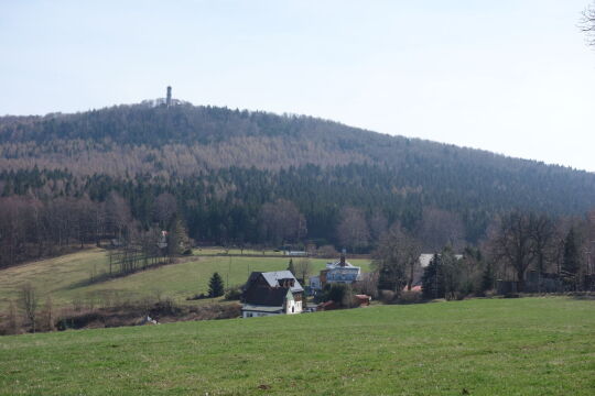 Blick zum Hochwald vom Johannistein (Jánské kamen) nahe des Oybiner Ortsteils Hain.