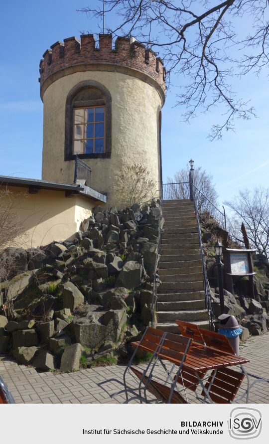 Der Aussichtsturm auf der Landeskrone bei Görlitz.