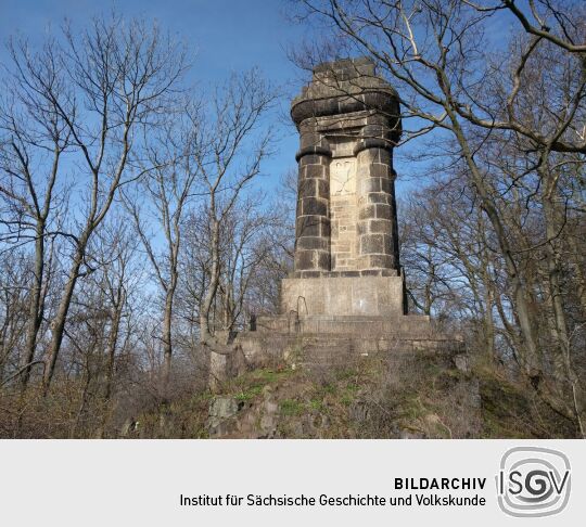 Der Bismarckturm auf der Landeskrone bei Görlitz.