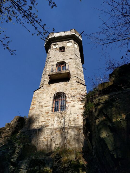 Mays Turm in Thermalbad Wiesenbad.