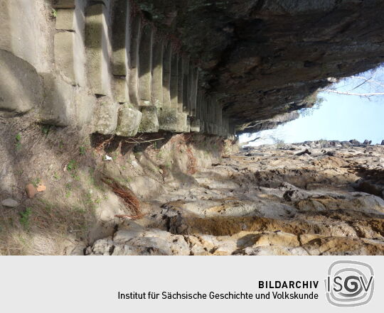 Die Stufen des Schwarzen Ganges zur Aussichtsplattform auf den Nonnenfelsen.