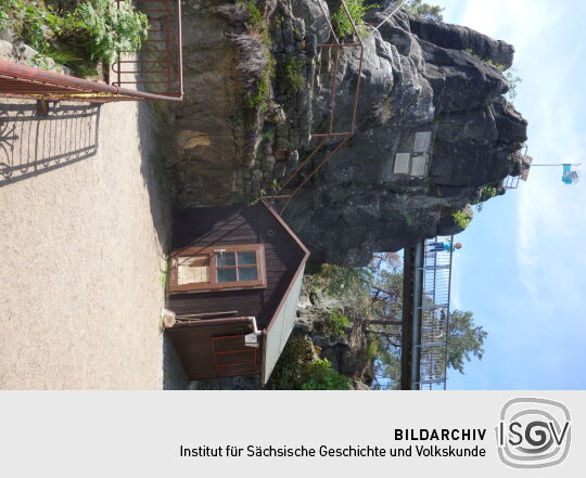 Die Aussichtsplattform auf den Nonnenfelsen im Zittauer Gebirge.