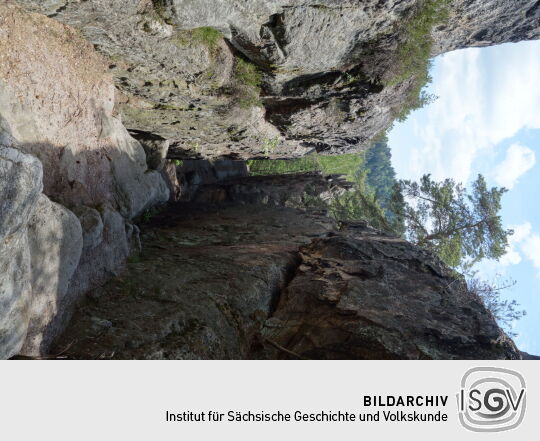 Felsen am Aufstieg zu den Nonnenfelsen.