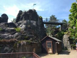 Die Aussichtsplattform auf den Nonnenfelsen im Zittauer Gebirge.