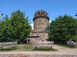 Die Bismarcksäule in Radebeul.