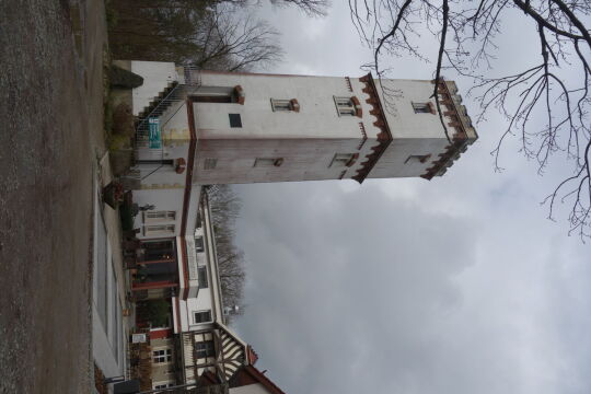 Der Aussichtsturm auf dem Schwedenstein bei Steina.