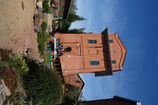 Der zum Aussichtsturm umgestaltete Förderturm im Heimat- und Bergbaumuseum in Reinsdorf bei Zwickau.