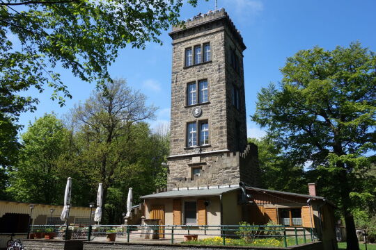 Der König-Johann-Turm auf dem Valtenberg bei Neukirch in der Oberlausitz.