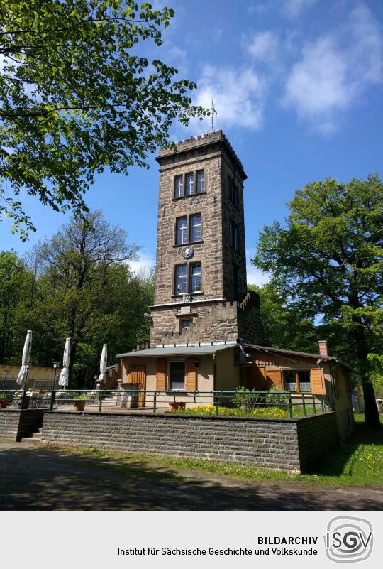 Der König-Johann-Turm auf dem Valtenberg bei Neukirch in der Oberlausitz.