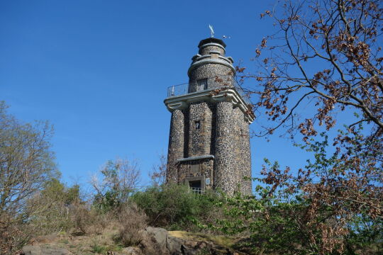 Der Bismarckturm auf dem Wachtelberg bei Wurzen.