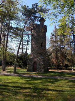 Der ehemalige Aussichtsturm im Stadtpark Wurzen.