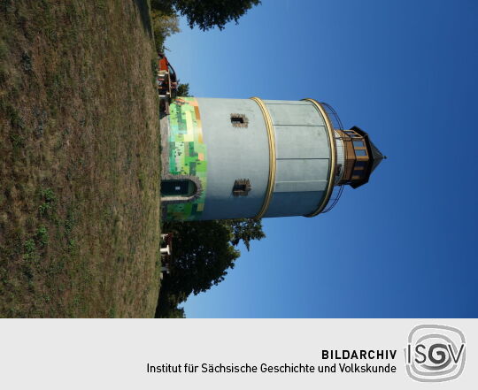 Der heute als Aussichtsturm genutzte, ehemalige Wasserturm von Plauen-Neundorf.