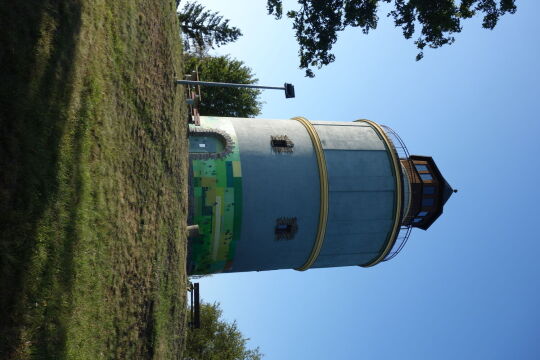 Der heute als Aussichtsturm genutzte, ehemalige Wasserturm von Plauen-Neundorf.