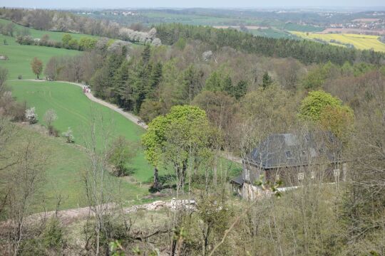 Triangulierungssäule auf dem Gipfel des Wilisch bei Glashütte-Hermsdorf.