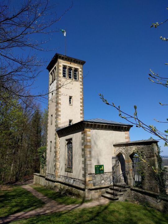 Ottos Eck im Gutspark Naundorf bei Dippoldiswalde.