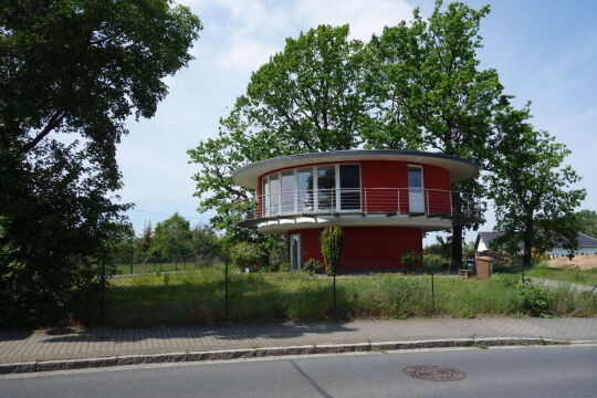 Das Haus Rotunde auf dem Weidaer Berg in Riesa-Weida.