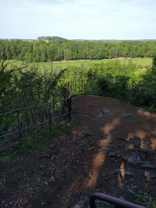 Aussichtsplattform am Töpelsberg bei Colditz-Terpitzsch unterhalb des Heimatturms.