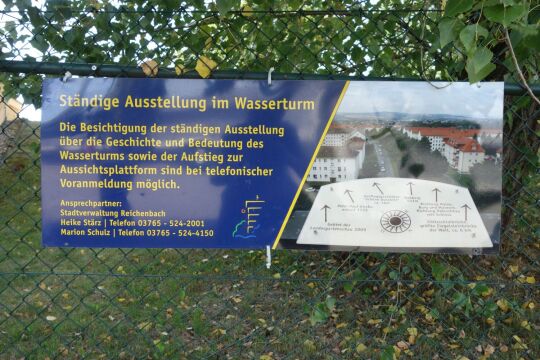 Infotafel am Wasserturm in Reichenbach im Vogtland.