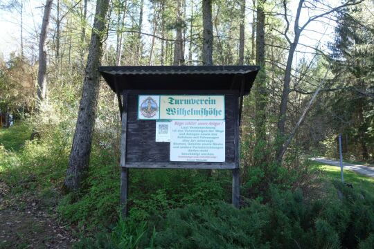 Infotafel des Turmsvereins Wilhelmshöhe in Perlas.