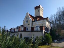 Die Parkwarte am Heidelsberg in Aue.