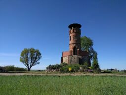 Bild: Der Aussichtsturm auf Johannas Höh’ bei Pyrna