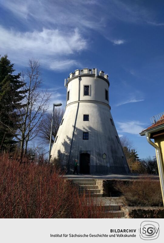 Der Aussichtsturm Windmühle in Boxdorf.