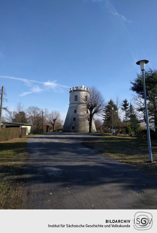 Der Aussichtsturm Windmühle in Boxdorf.