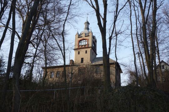 Beckenbergbaude mit Aussichtsturm bei Eibau.