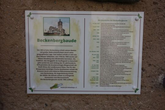 Infotafel an der Beckenbergbaude bei Eibau.