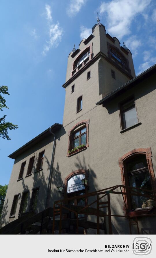 Beckenbergbaude mit Aussichtsturm bei Eibau.