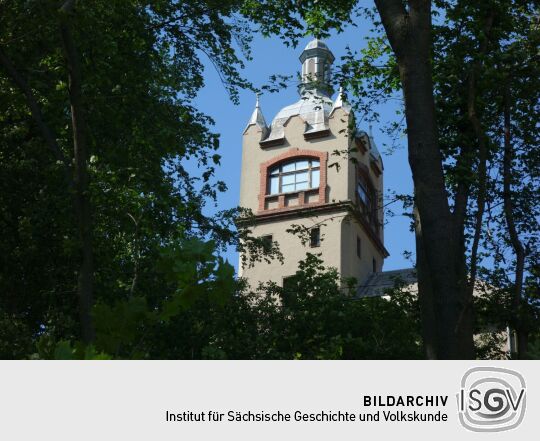 Der Turm der Beckenbergbaude bei Eibau.