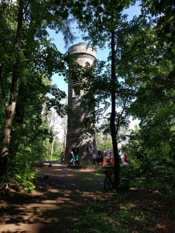 Der Siegesturm auf dem Wachberg in Waldheim.