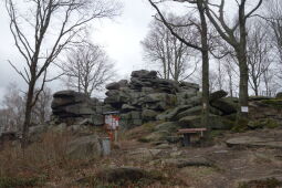 Anlagen auf dem Hochstein bei Elstra.