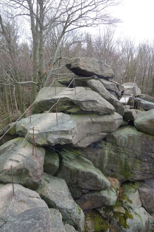 Anlagen auf dem Hochstein bei Elstra.