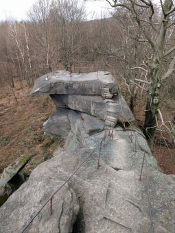 Anlagen auf dem Hochstein bei Elstra.