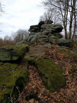 Anlagen auf dem Hochstein bei Elstra.