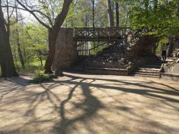 Schießwarte bei Wilhelms Ruhe im Landschaftspark Machern.