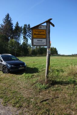 Infotafel am Mordsteinweg im Forstrevier bei Mulda/Sa.