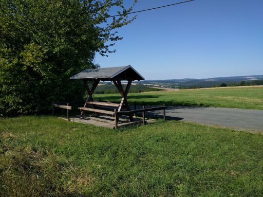 Aussichtspunkt an der Bergstraße in Arnsgrün im Vogtland.