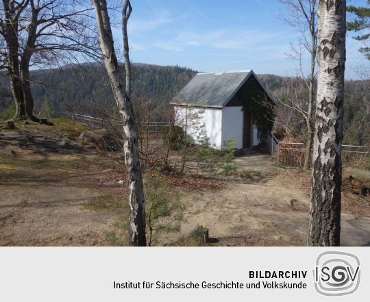 Das Häuschen der Camera obscura auf dem Berg Oybin.