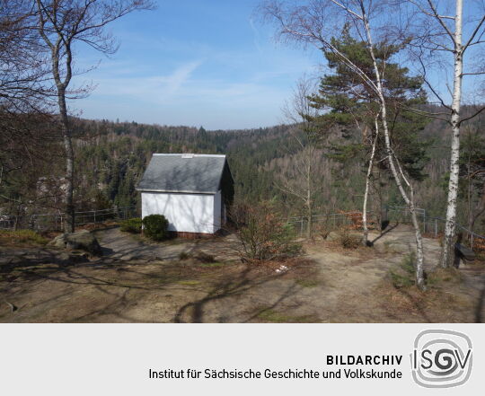 Das Häuschen der Camera obscura auf dem Berg Oybin.