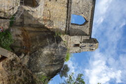 Blick zum sanierten Kirchturm mit Aussichtsplattform.