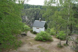 Das Häuschen der Camera obscura auf dem Berg Oybin.